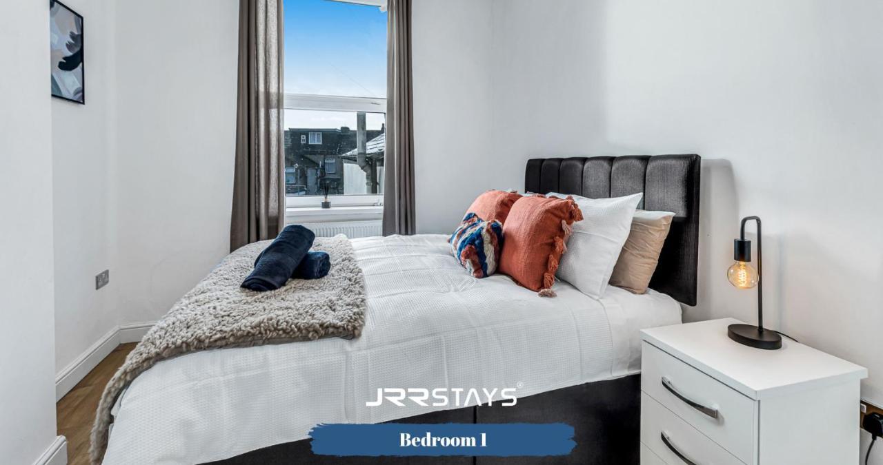 Cardiff Stylish 2 Bedroom Sleeps 6 Wi-Fi - Jrr Stays Екстериор снимка
