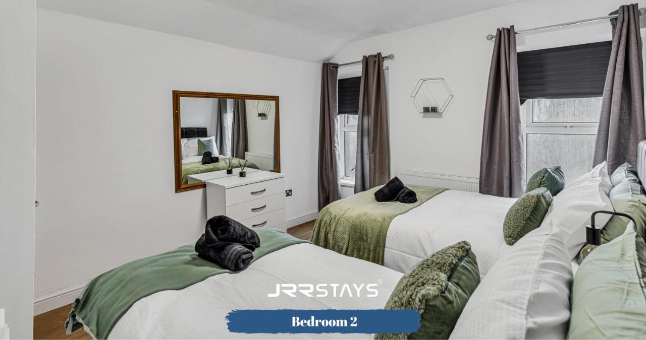 Cardiff Stylish 2 Bedroom Sleeps 6 Wi-Fi - Jrr Stays Екстериор снимка