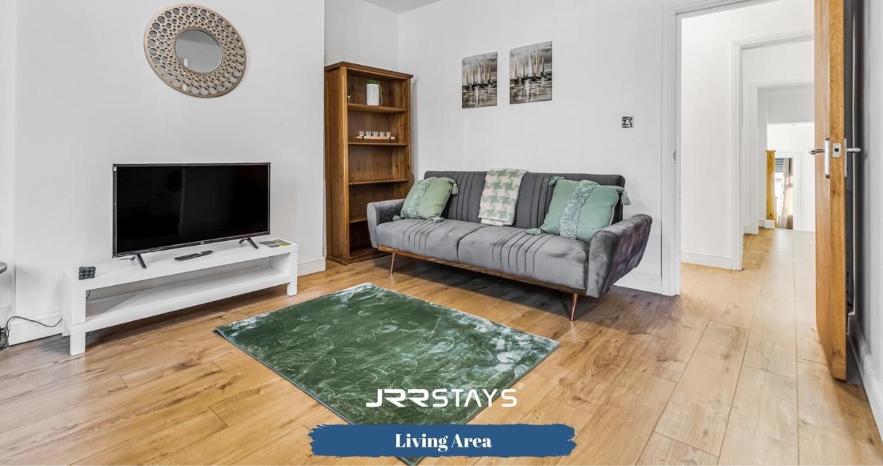 Cardiff Stylish 2 Bedroom Sleeps 6 Wi-Fi - Jrr Stays Екстериор снимка