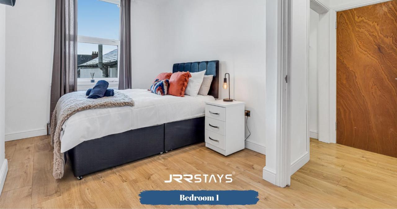 Cardiff Stylish 2 Bedroom Sleeps 6 Wi-Fi - Jrr Stays Екстериор снимка