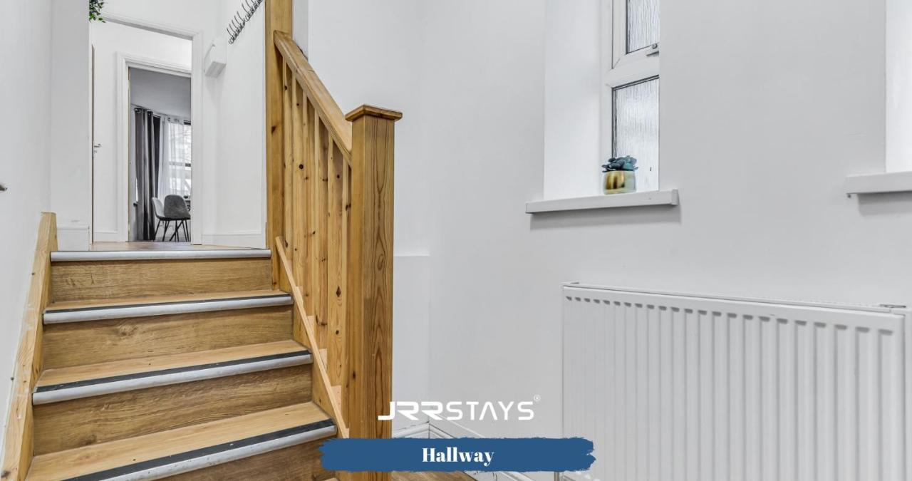 Cardiff Stylish 2 Bedroom Sleeps 6 Wi-Fi - Jrr Stays Екстериор снимка